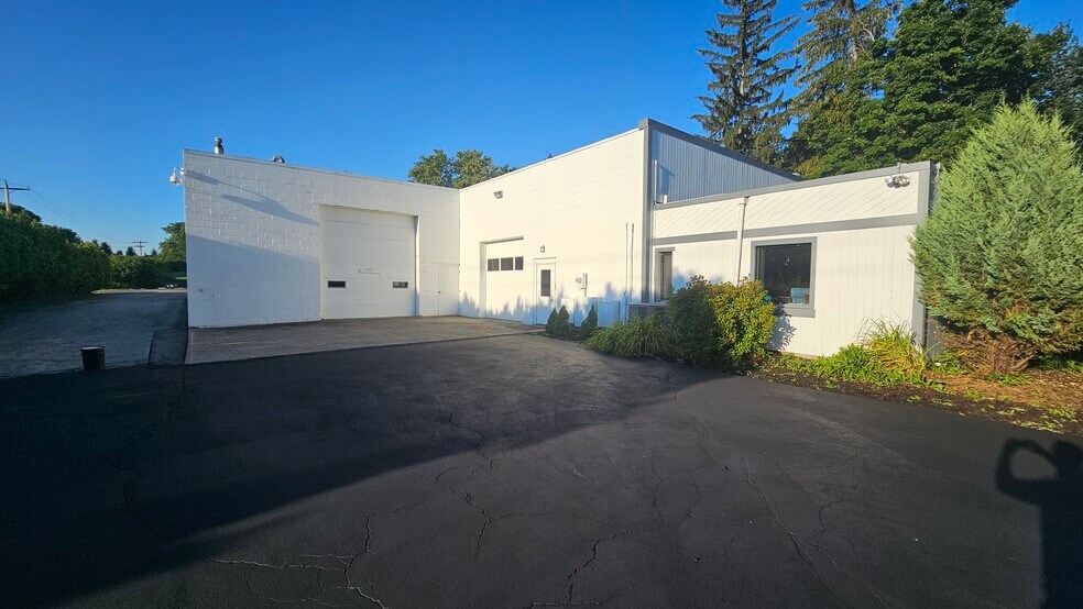 Primary Photo Of 168 W Main St, Honeoye Falls Warehouse For Lease