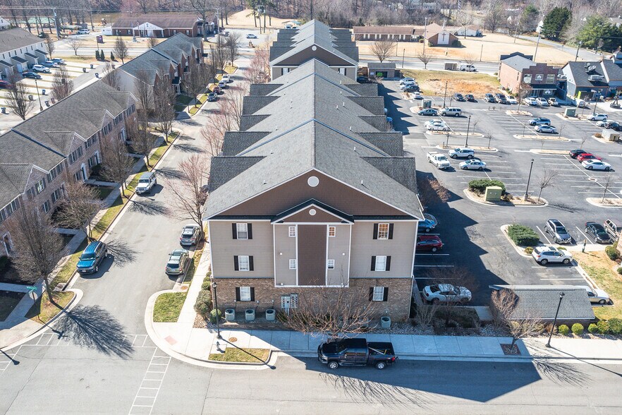 More Photos Of 301 Rotunda St, Lynchburg Apartments For Sale