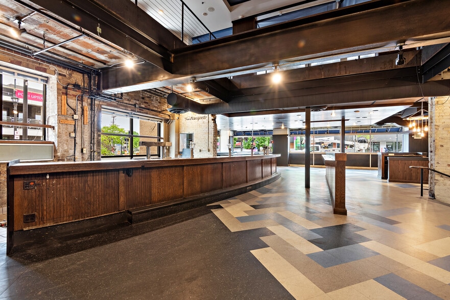 More Photos Of 1402 W Lake St, Minneapolis Restaurant For Sale