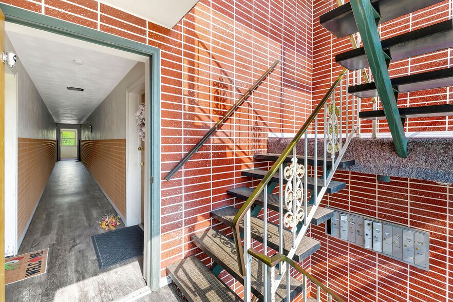 More Photos Of 3331 Parkcrest Ln, Cincinnati Apartments For Sale