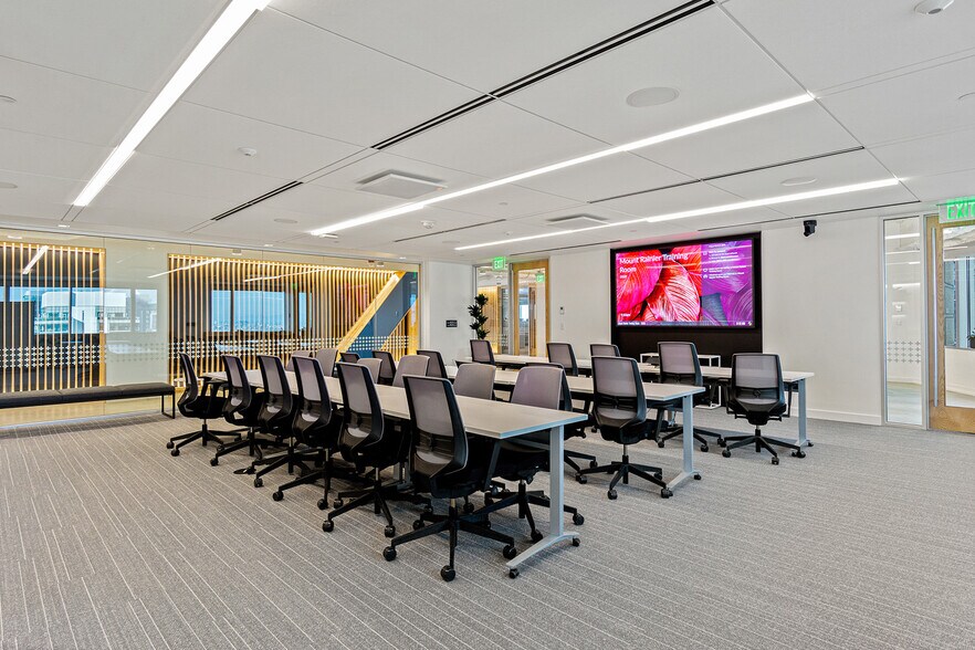 More Photos Of 1201 3rd Ave, Seattle Office For Lease