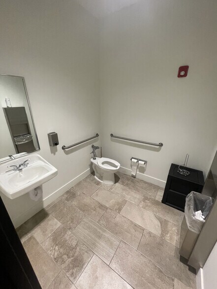 More Photos Of 116 Kenny Blvd, Haines City Loft Creative Space For Lease