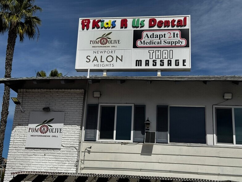 Primary Photo Of 325-333 N Old Newport Blvd, Newport Beach Restaurant For Lease