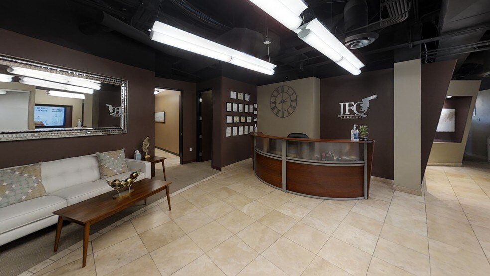 More Photos Of 15220-15230 N Scottsdale Rd, Scottsdale Unknown For Lease