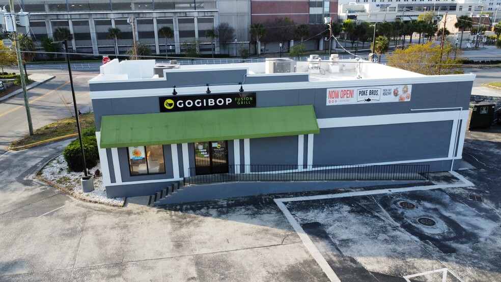 More Photos Of 221 Spring St, Charleston Fast Food For Lease