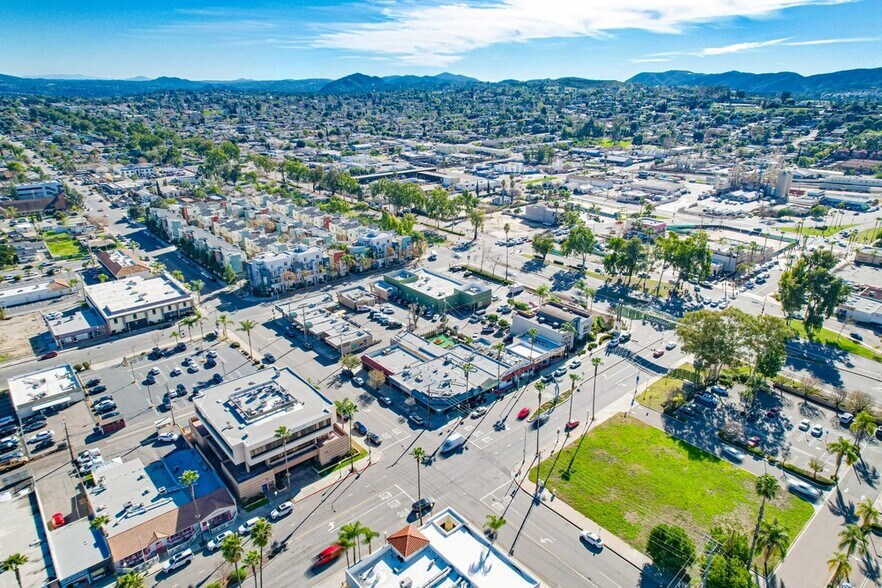 More Photos Of 145-159 S Orange St, Escondido Unknown For Lease