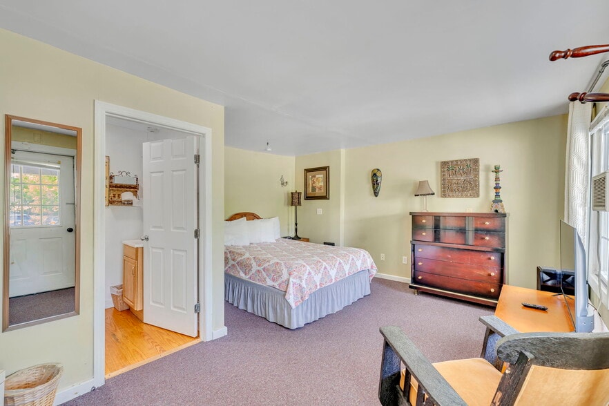 More Photos Of 7667 State Highway 80, Springfield Center Hotel For Sale