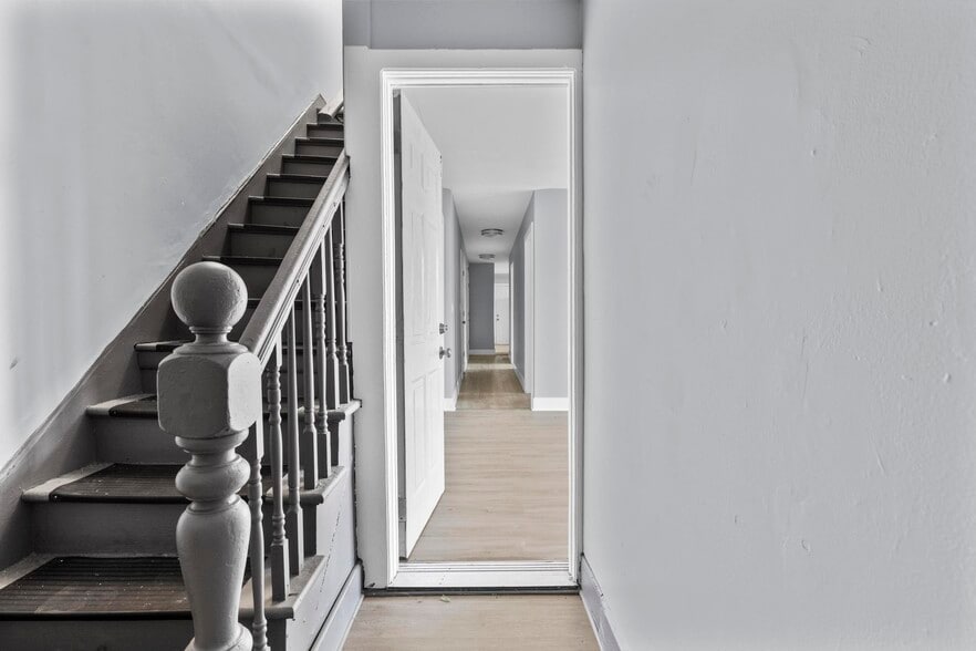 More Photos Of 746 Maple St, Bridgeport Apartments For Sale