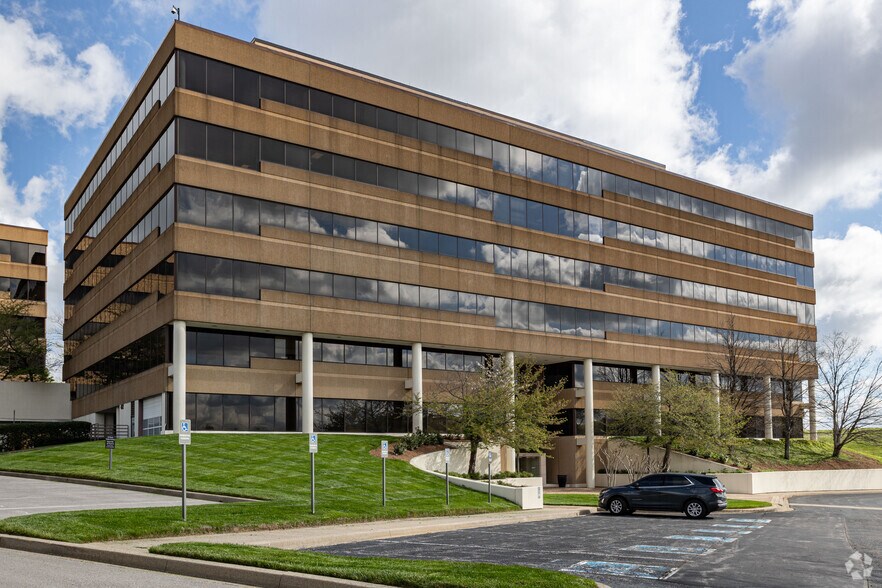 Primary Photo Of 402 Bna Dr, Nashville Office For Lease
