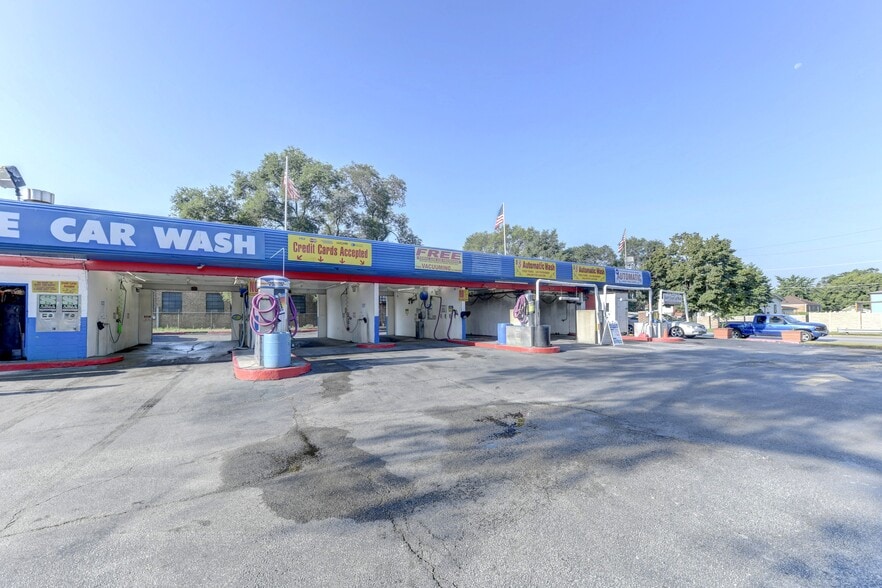 More Photos Of 2637 E 100th St, Chicago Carwash For Sale