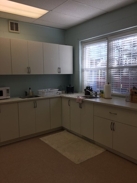 More Photos Of 1408 Plymouth Blvd, Plymouth Meeting Schools For Lease
