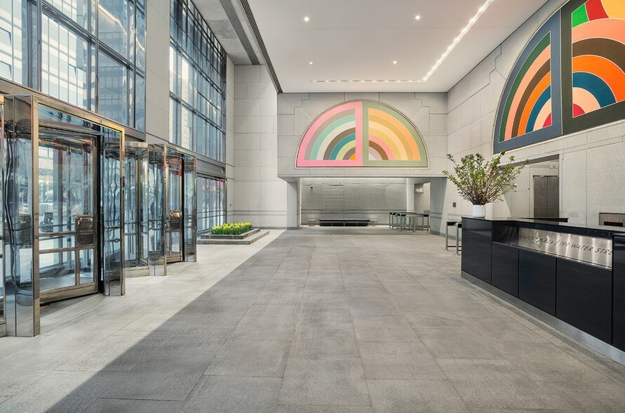 More Photos Of 199 Water St, New York Office For Lease