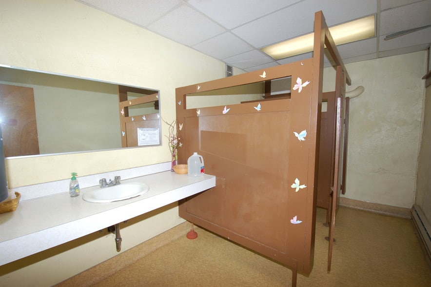 More Photos Of 352 SE 2nd St, Pendleton Loft Creative Space For Sale