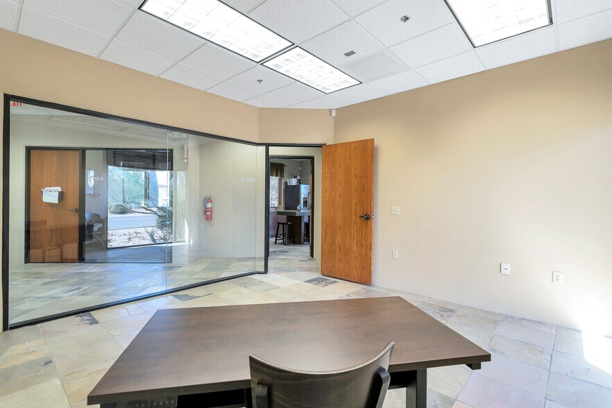 More Photos Of 10465 E Pinnacle Peak Pky, Scottsdale Medical For Lease