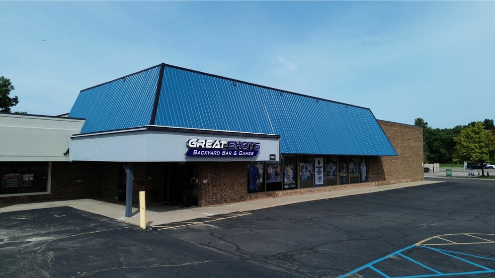 Primary Photo Of 36901 Garfield Rd, Clinton Township Freestanding For Sale