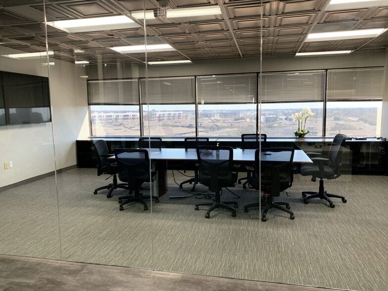 More Photos Of 4144 N Central Expy, Dallas Office For Lease
