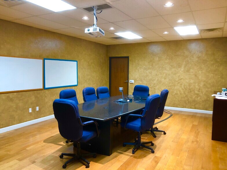 More Photos Of 3841 Ranch Road 620 S, Austin Light Distribution For Lease