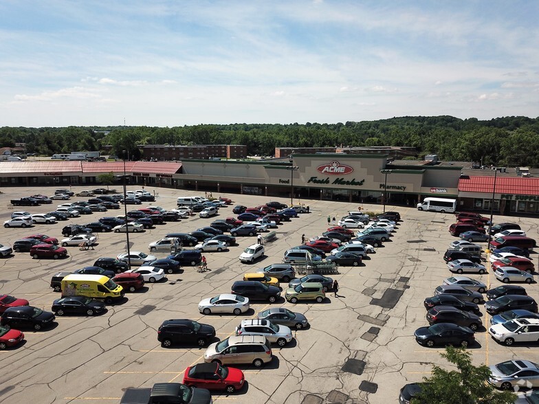 More Photos Of 7542 Broadview Rd, Parma General Retail For Lease