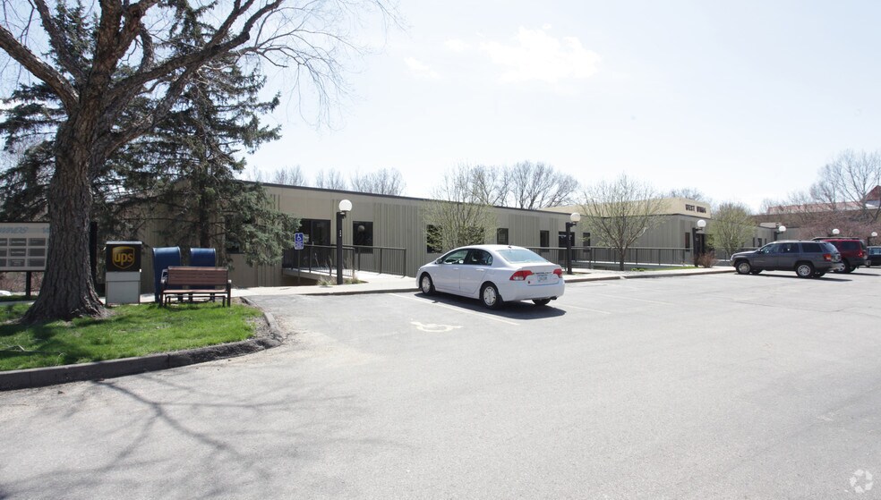 More Photos Of 1454 30th St, West Des Moines Office For Sale