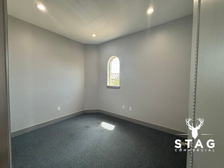 More Photos Of 8800 US Highway 380, Cross Roads Medical For Lease