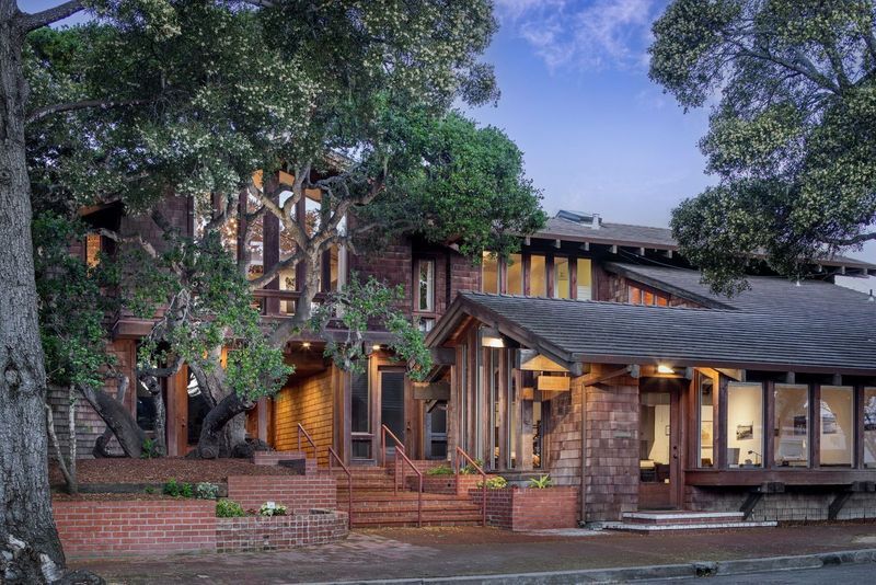 Primary Photo Of San Carlos NW Of 8th Ave, Carmel Storefront Retail Residential For Lease