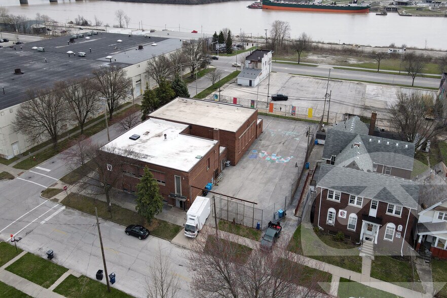 Primary Photo Of 1324 N Superior St, Toledo Schools For Sale