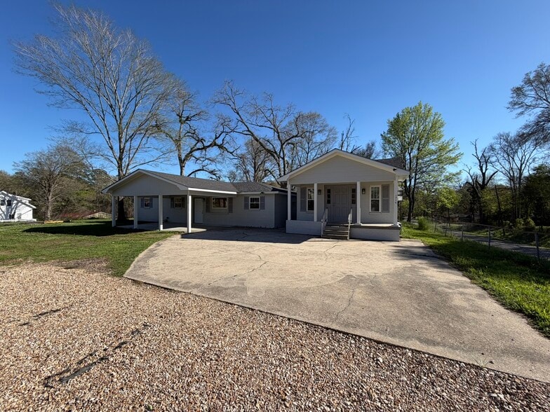 Primary Photo Of 1714 Erin St, Jackson Medical For Sale