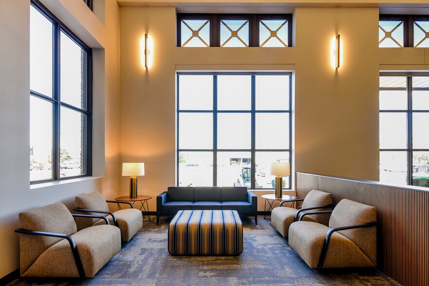 More Photos Of 275 Market St, Minneapolis Office For Lease