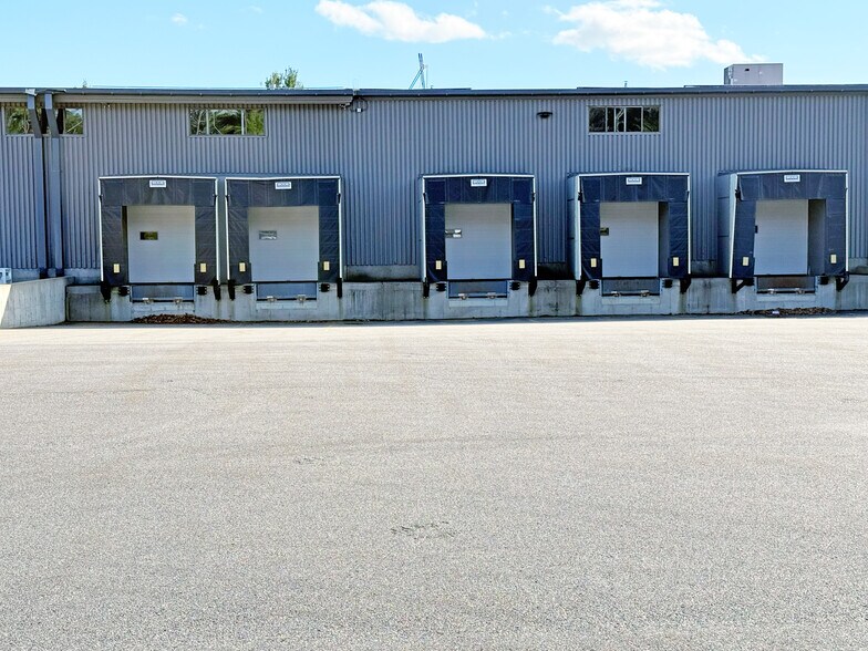 More Photos Of 19-27 Terrill Park Dr, Concord Warehouse For Lease