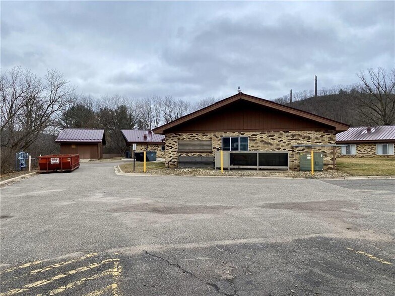 More Photos Of 232 Springer Ave, Elmwood Medical For Sale