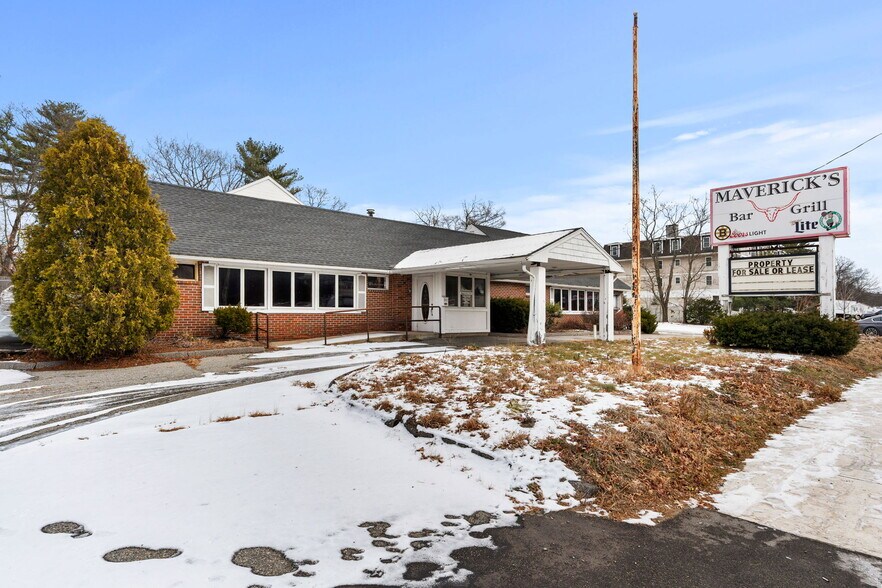 More Photos Of 2212 Main St, Tewksbury General Retail For Sale