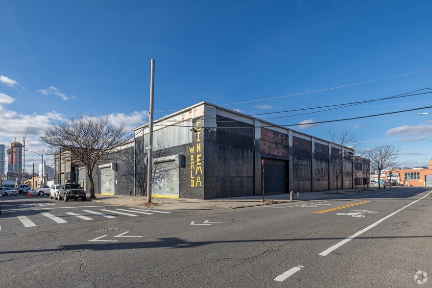 More Photos Of 220 Dupont St, Brooklyn Warehouse For Lease