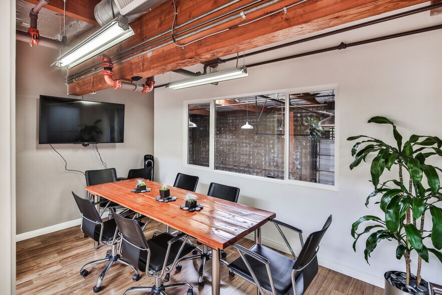 More Photos Of 3720 Skypark Dr, Torrance Research And Development For Lease