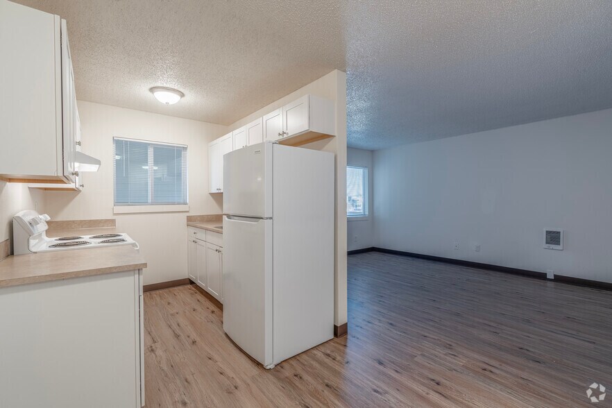 More Photos Of 2520 Hyacinth St NE, Salem Apartments For Sale
