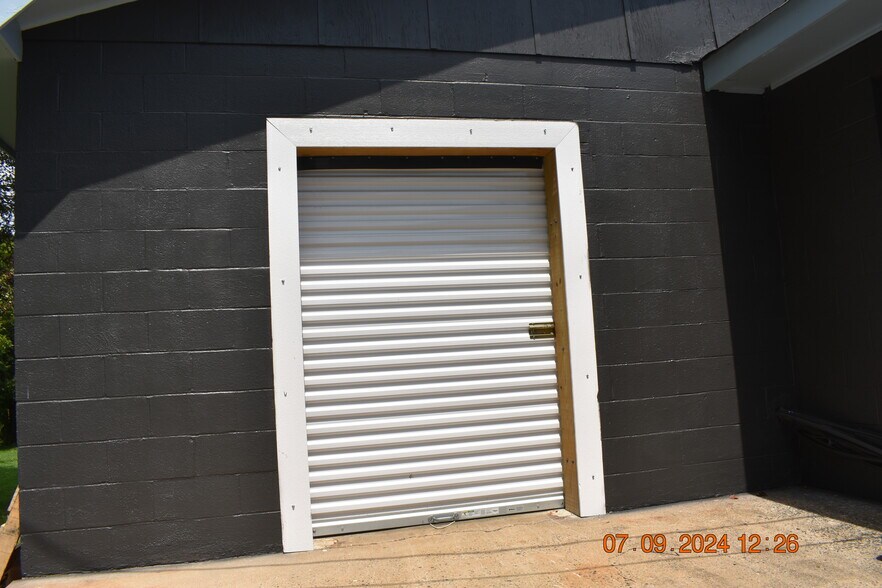 More Photos Of 826 S Post Rd, Shelby Storefront For Sale