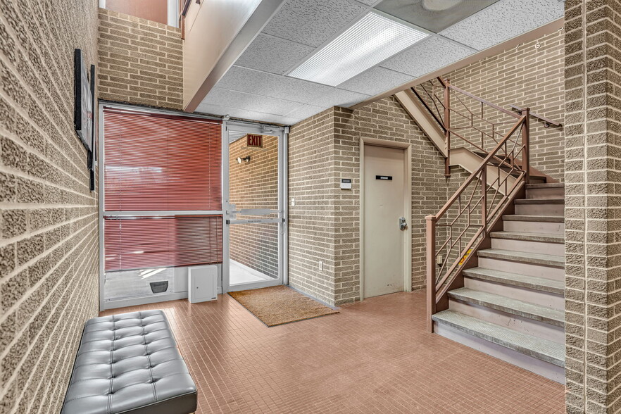 More Photos Of 3320 Sw Harrison St, Topeka Office For Lease