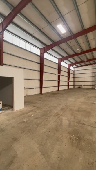 More Photos Of 11319 W Jake Ln, Airway Heights Warehouse For Lease