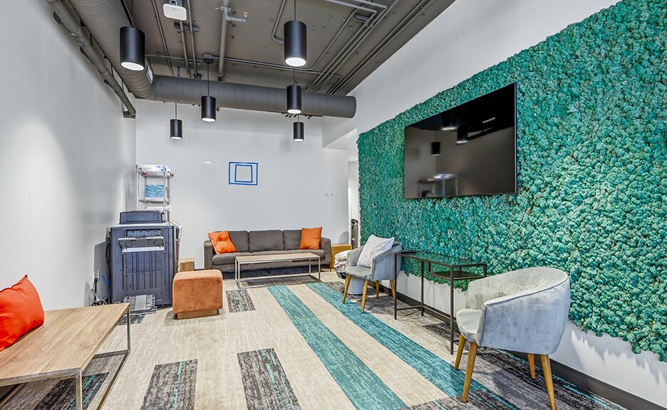 More Photos Of 3030 Andrita St, Los Angeles Movie Radio TVStudio For Sale