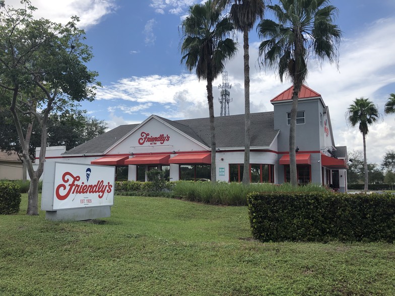 Primary Photo Of 1001 N State Road 7, Royal Palm Beach Restaurant For Lease