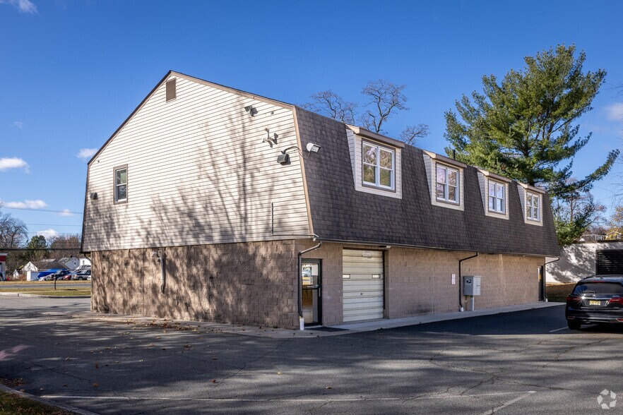 More Photos Of 126 Route 10, Succasunna Freestanding For Lease