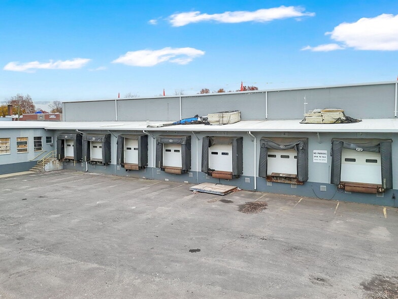 More Photos Of 241 Park Ave, East Hartford Manufacturing For Sale