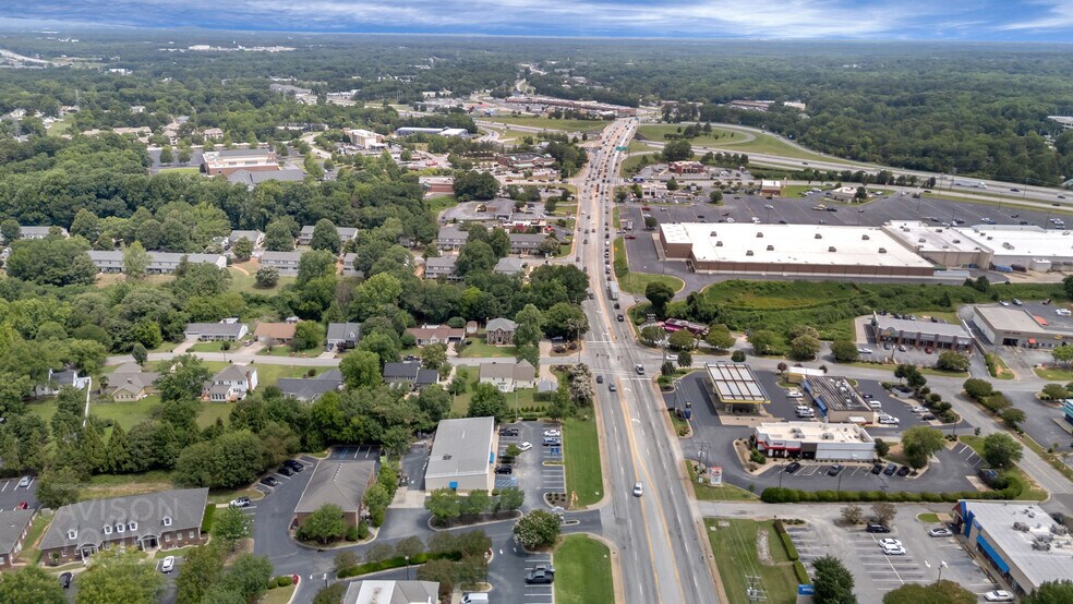 More Photos Of 634 Fairview Rd, Simpsonville Medical For Lease