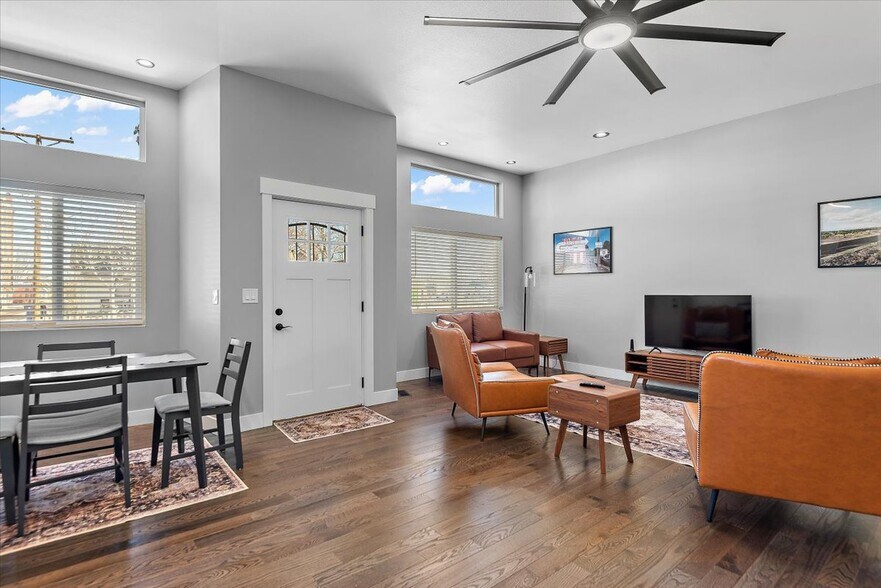 More Photos Of 813 E B St, Pueblo Specialty For Sale