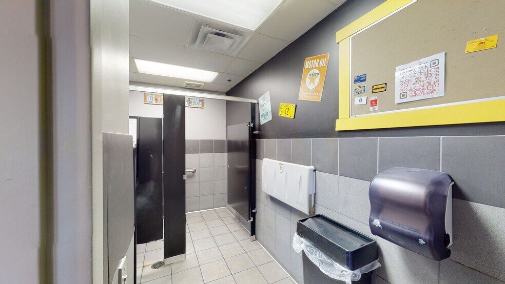 More Photos Of 4325 Maine Ave SE, Rochester Restaurant For Sale