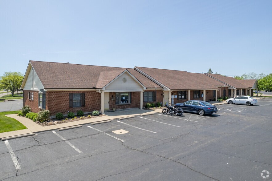 Primary Photo Of 1045-1053 Summit Dr, Middletown Medical For Sale