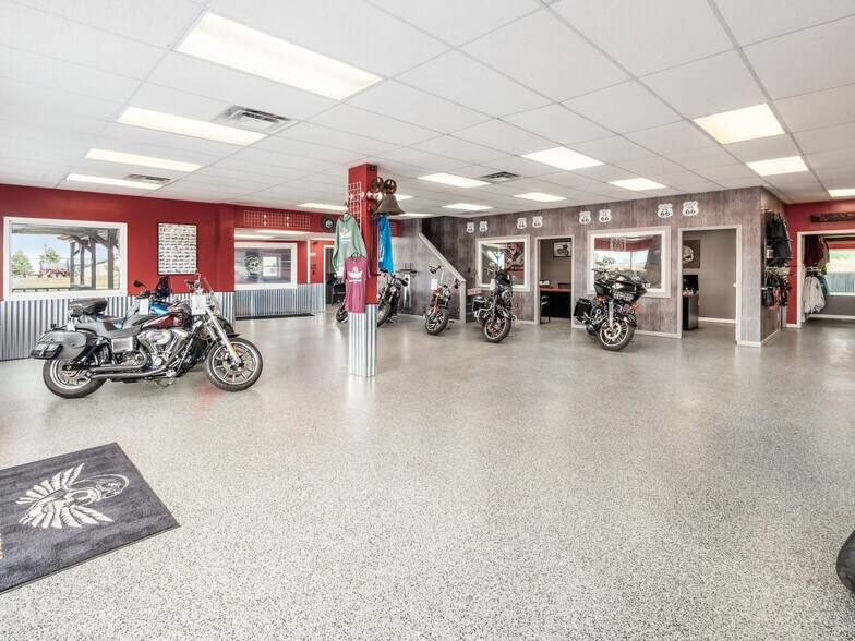 More Photos Of 31 S Ludlow Rd, Urbana Auto Repair For Sale