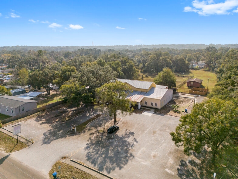 More Photos Of 10511 Main St, Thonotosassa Religious Facility For Sale