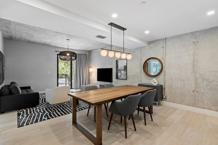 More Photos Of 637 NE 4th Ave, Fort Lauderdale Apartments For Sale