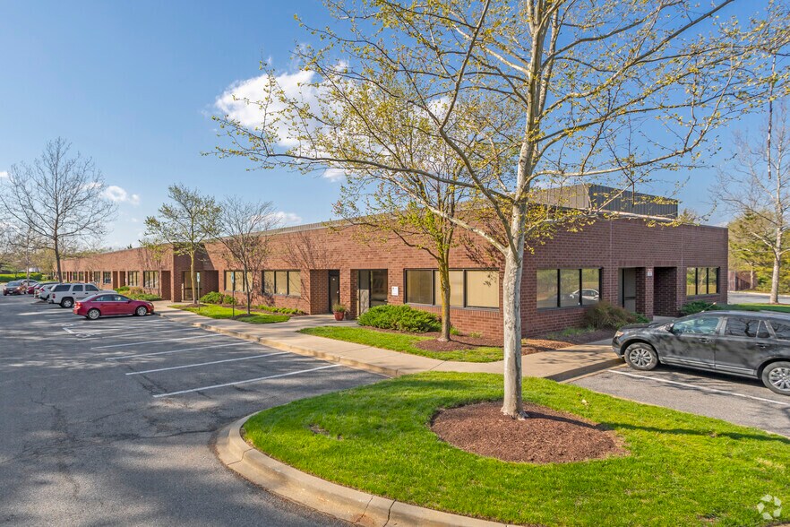 More Photos Of 910 Cromwell Park Dr, Glen Burnie Unknown For Lease