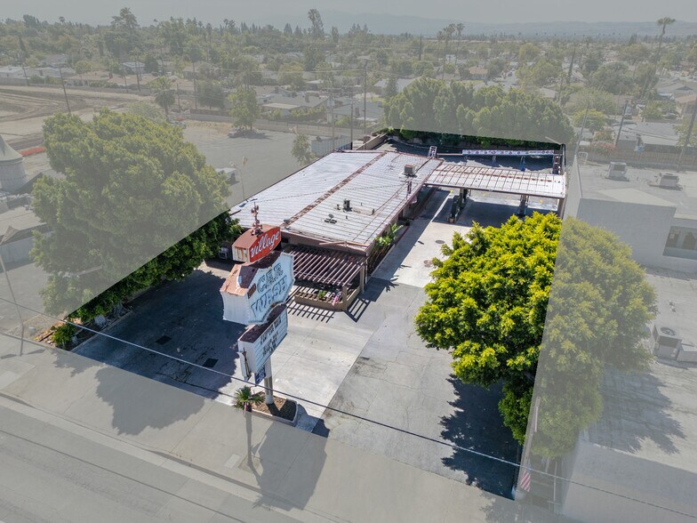Primary Photo Of 530 E Foothill Blvd, Pomona Service Station For Sale